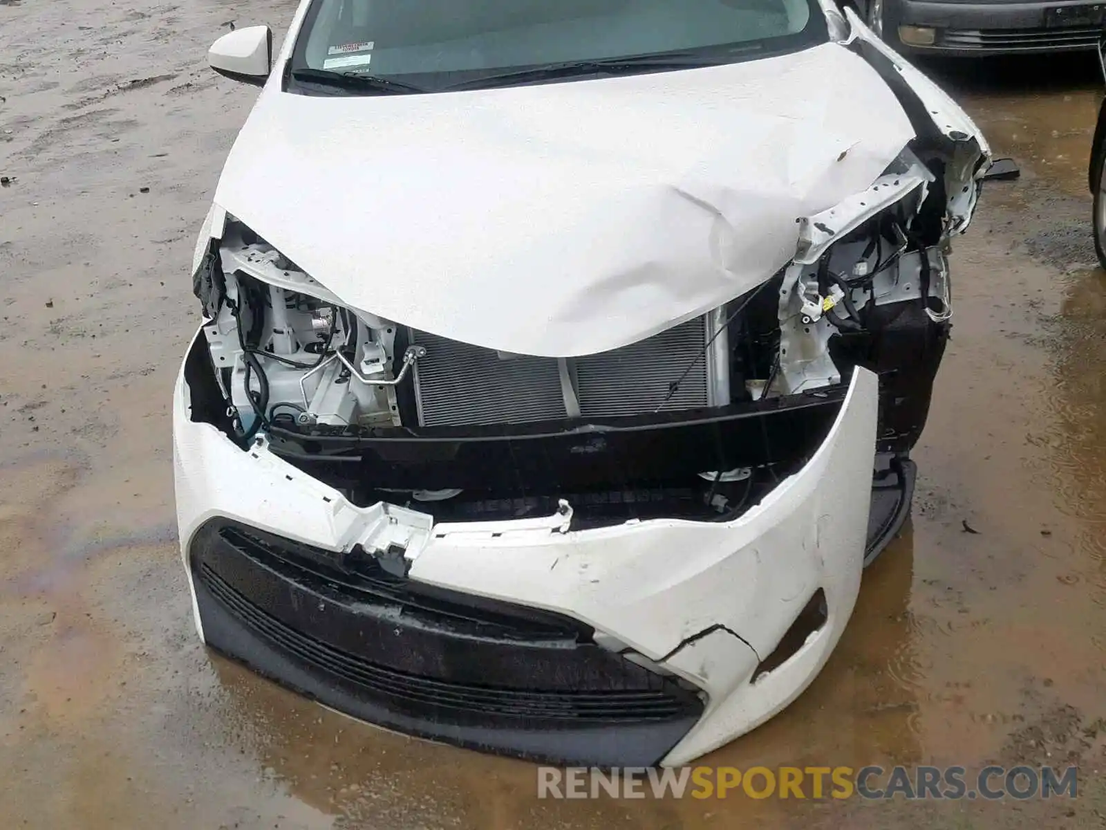 9 Photograph of a damaged car 5YFBURHE3KP866155 TOYOTA COROLLA 2019