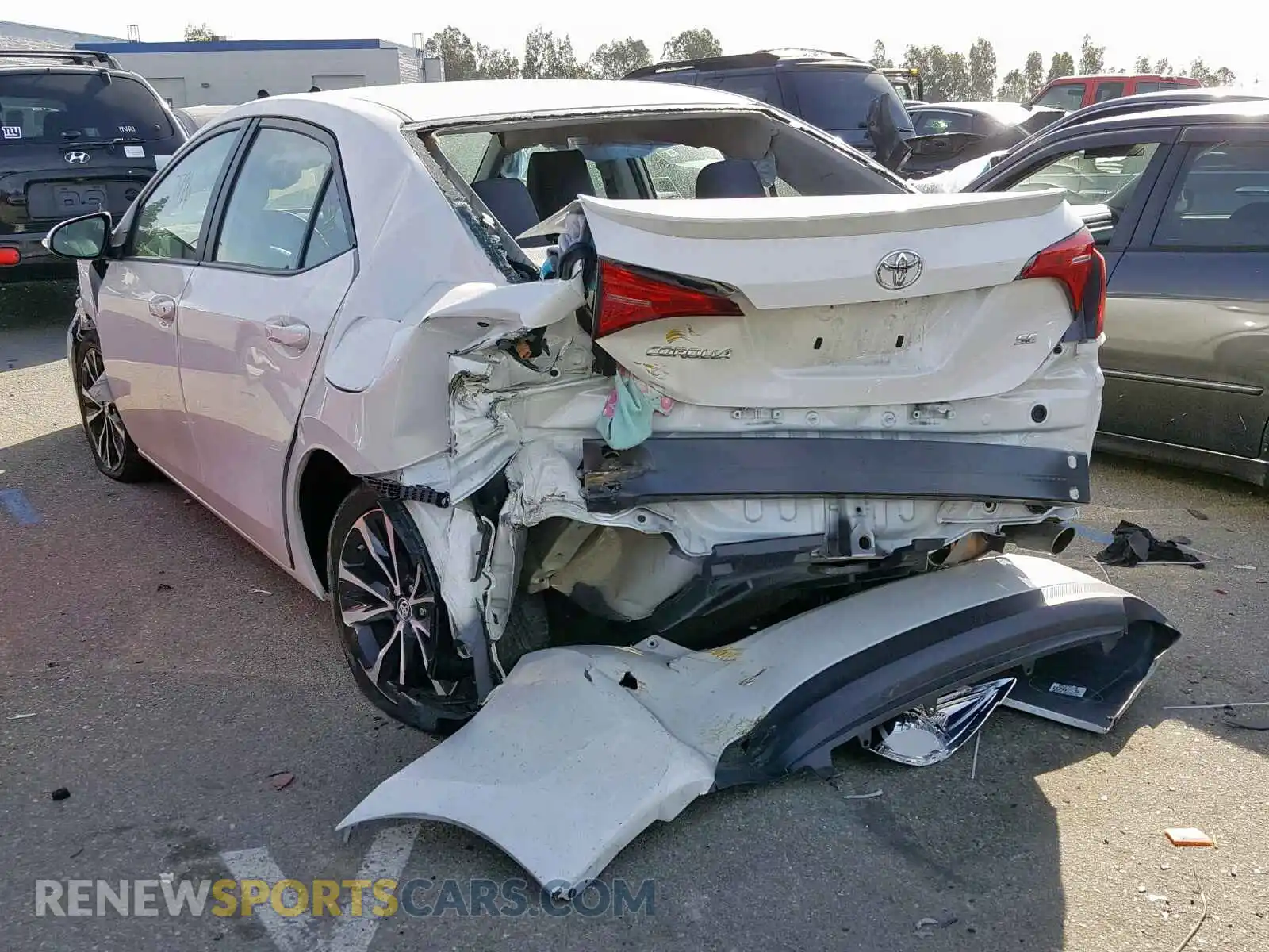 3 Photograph of a damaged car 5YFBURHE3KP871758 TOYOTA COROLLA 2019