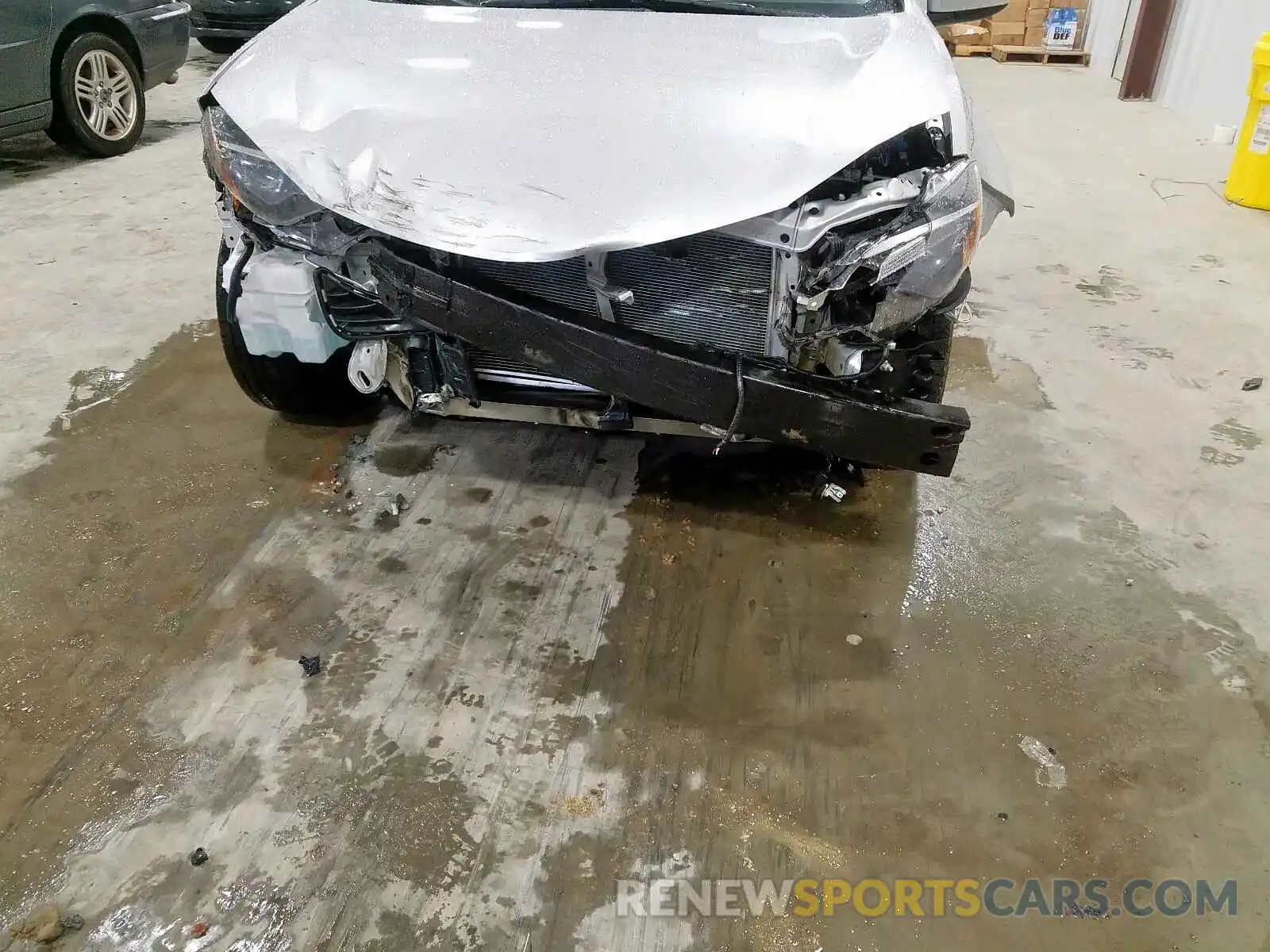 9 Photograph of a damaged car 5YFBURHE3KP923874 TOYOTA COROLLA 2019