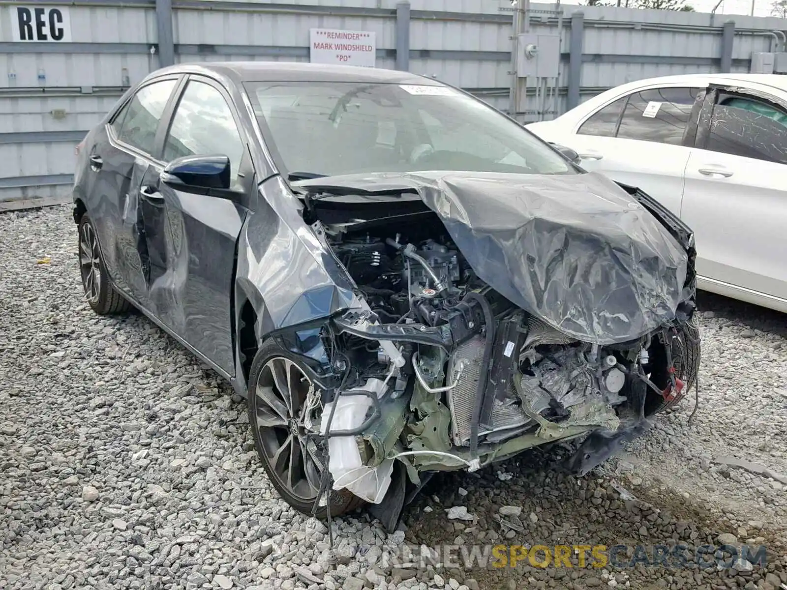 1 Photograph of a damaged car 5YFBURHE3KP940917 TOYOTA COROLLA 2019