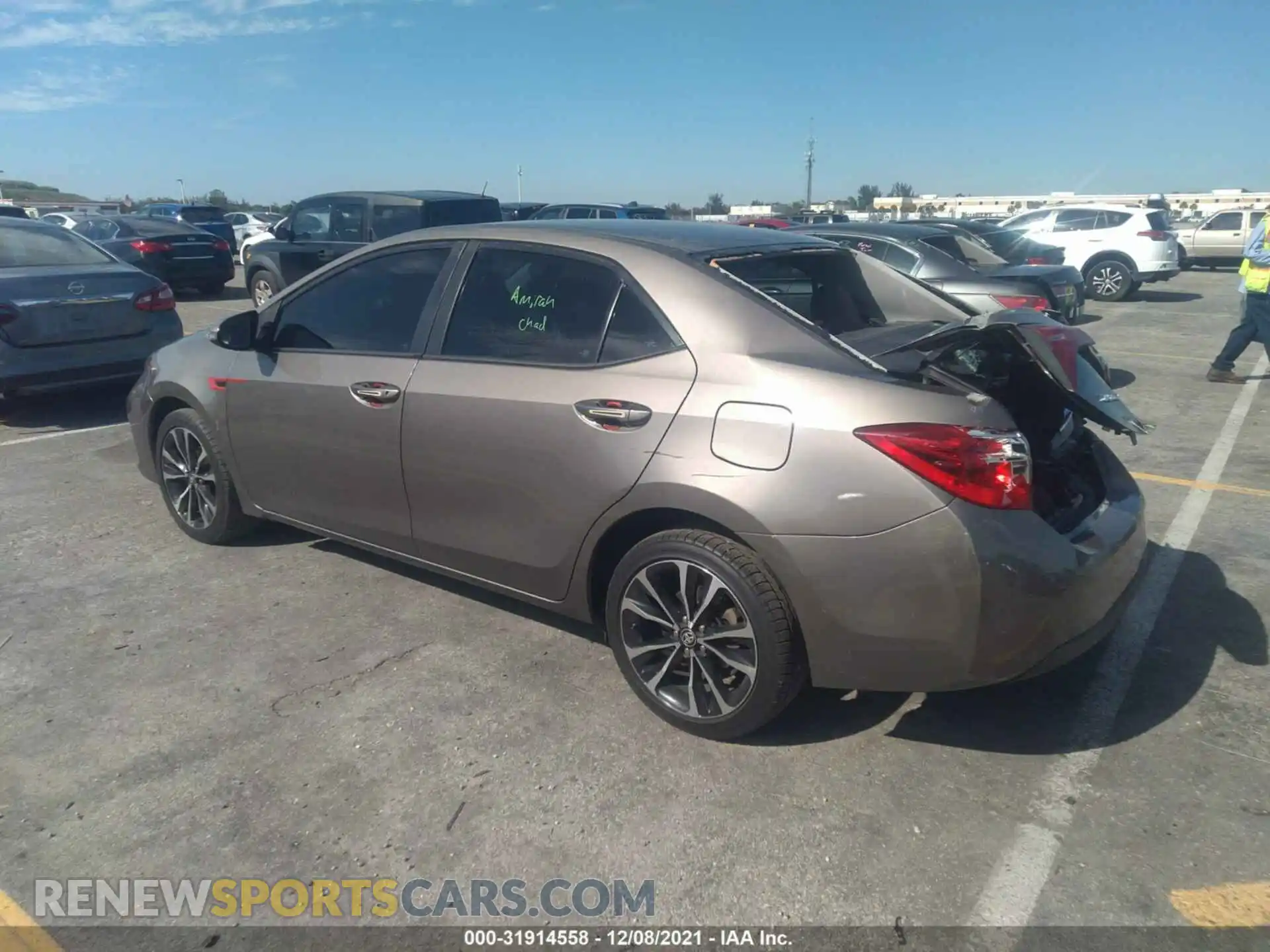 3 Photograph of a damaged car 5YFBURHE4KP858596 TOYOTA COROLLA 2019