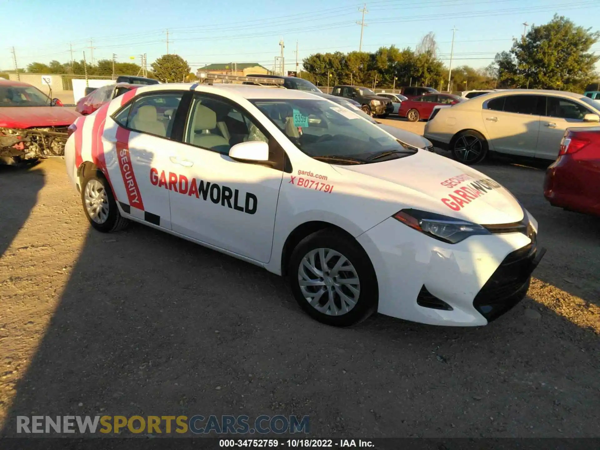 1 Photograph of a damaged car 5YFBURHE4KP859912 TOYOTA COROLLA 2019