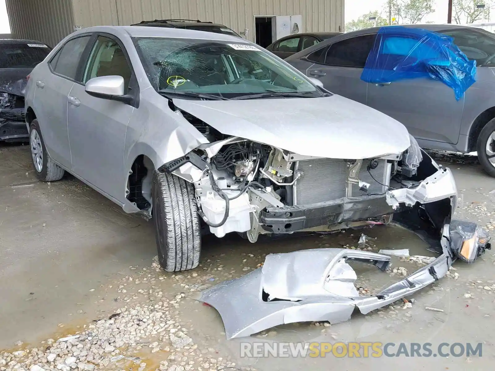 1 Photograph of a damaged car 5YFBURHE4KP863412 TOYOTA COROLLA 2019