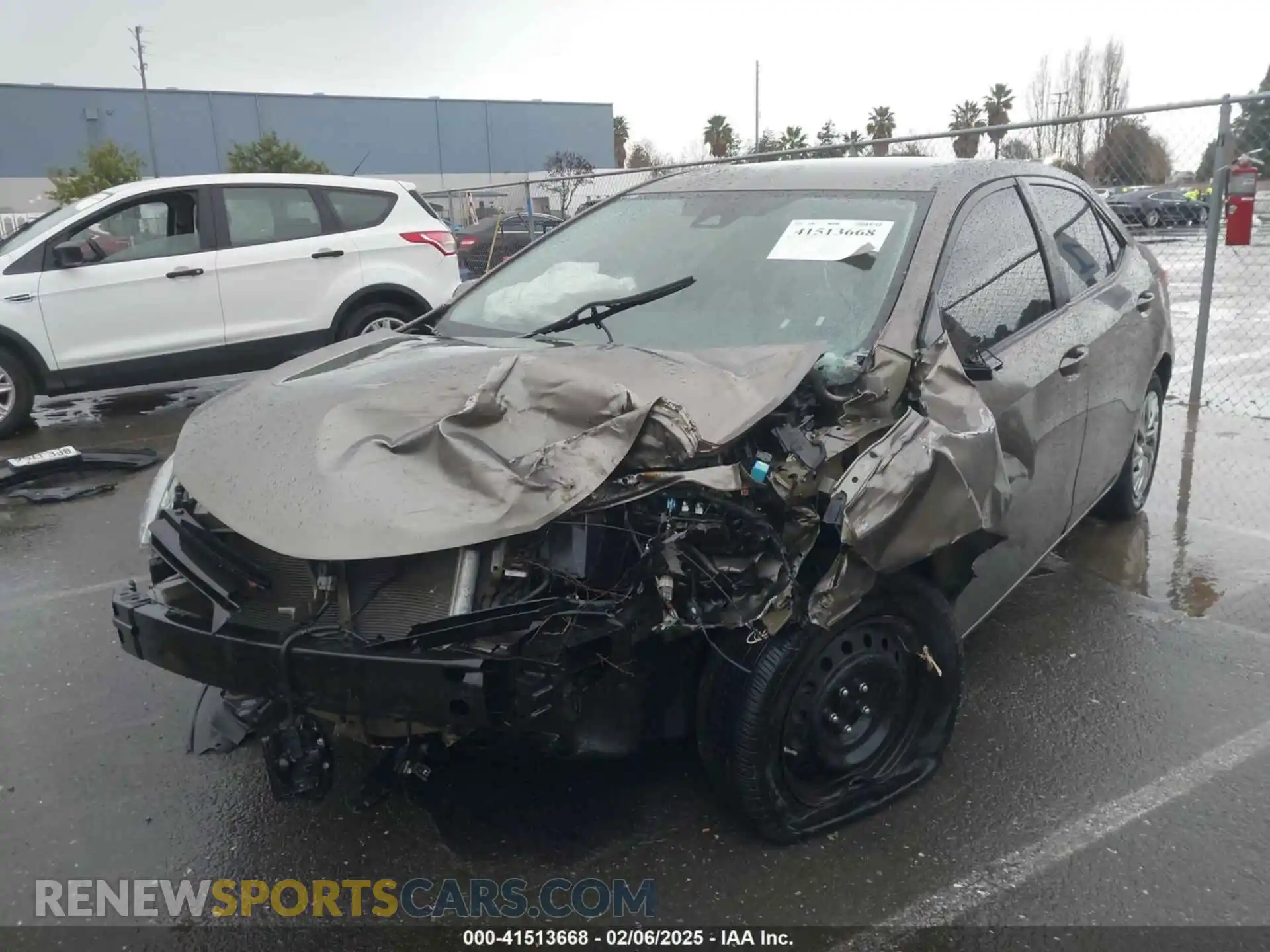2 Фотография поврежденного автомобиля 5YFBURHE4KP865645 TOYOTA COROLLA 2019