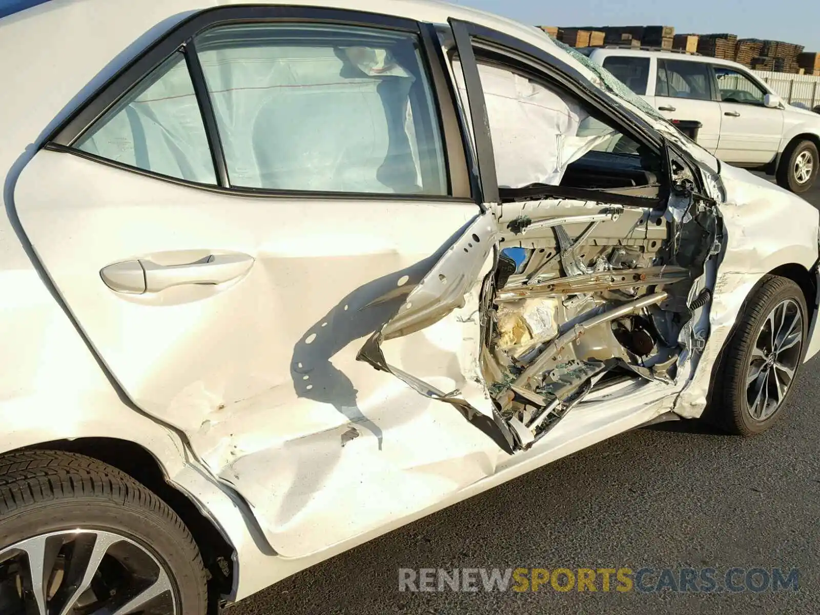 9 Photograph of a damaged car 5YFBURHE4KP870571 TOYOTA COROLLA 2019