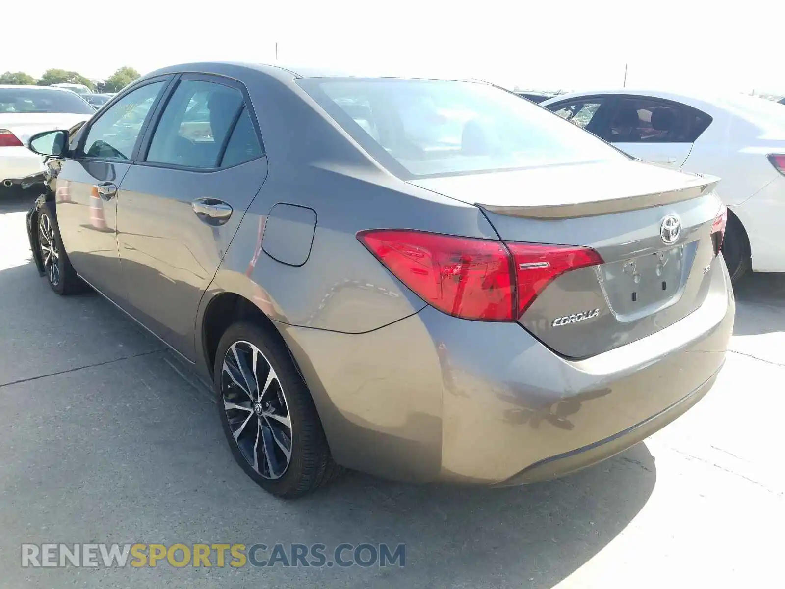 3 Photograph of a damaged car 5YFBURHE4KP890528 TOYOTA COROLLA 2019