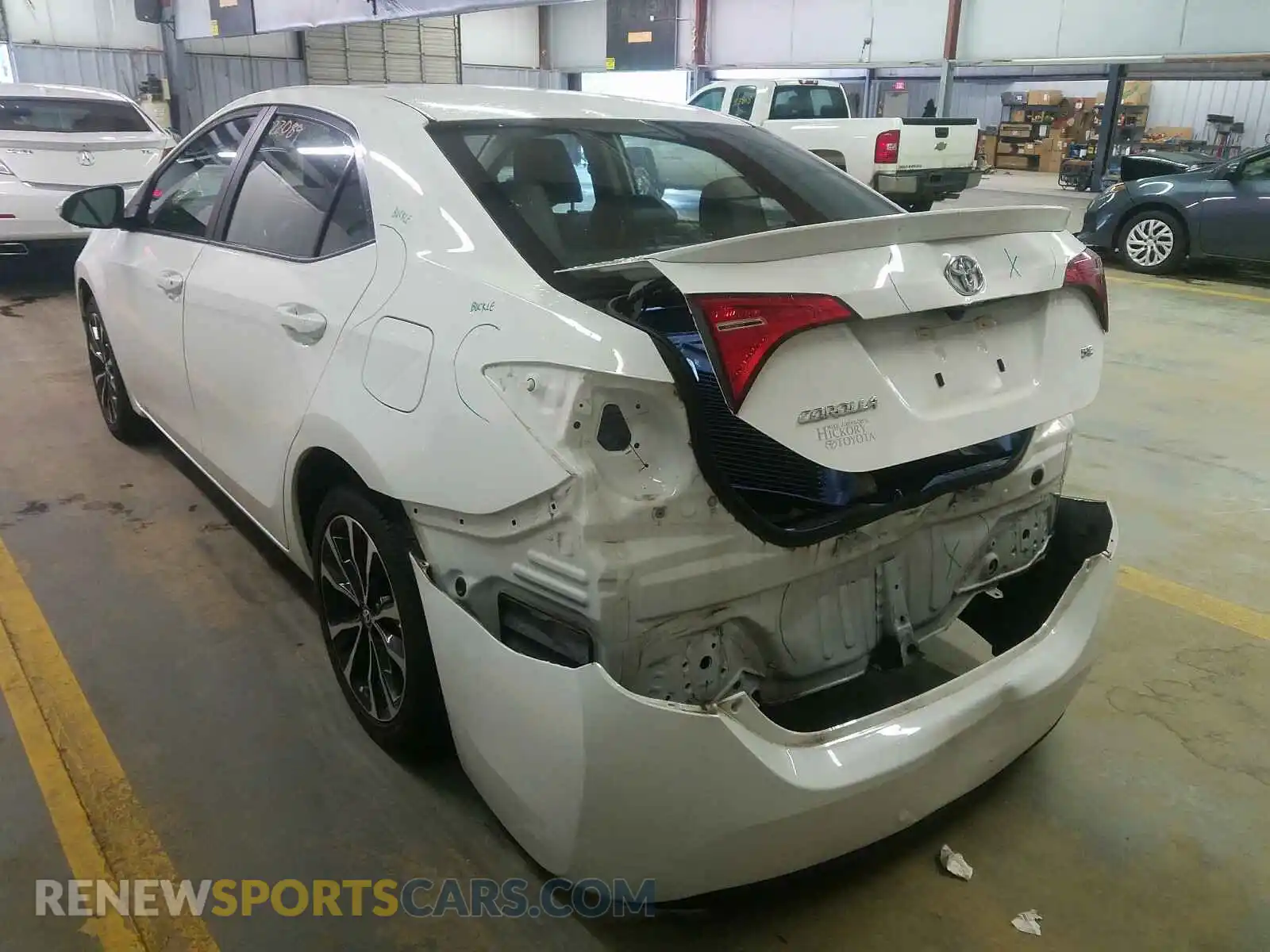3 Photograph of a damaged car 5YFBURHE4KP916237 TOYOTA COROLLA 2019
