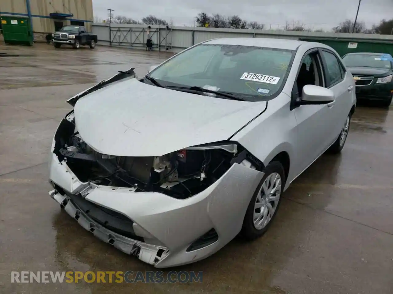 2 fotografías del automóvil dañado 5YFBURHE4KP921275 TOYOTA COROLLA 2019