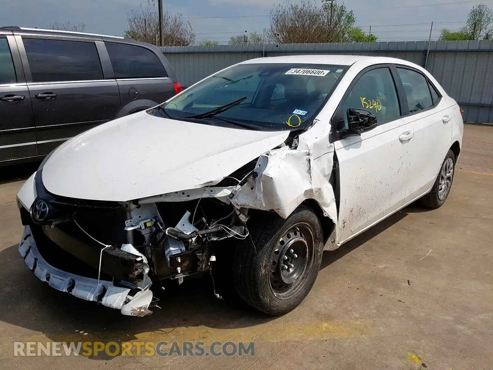 2 Photograph of a damaged car 5YFBURHE4KP923723 TOYOTA COROLLA 2019