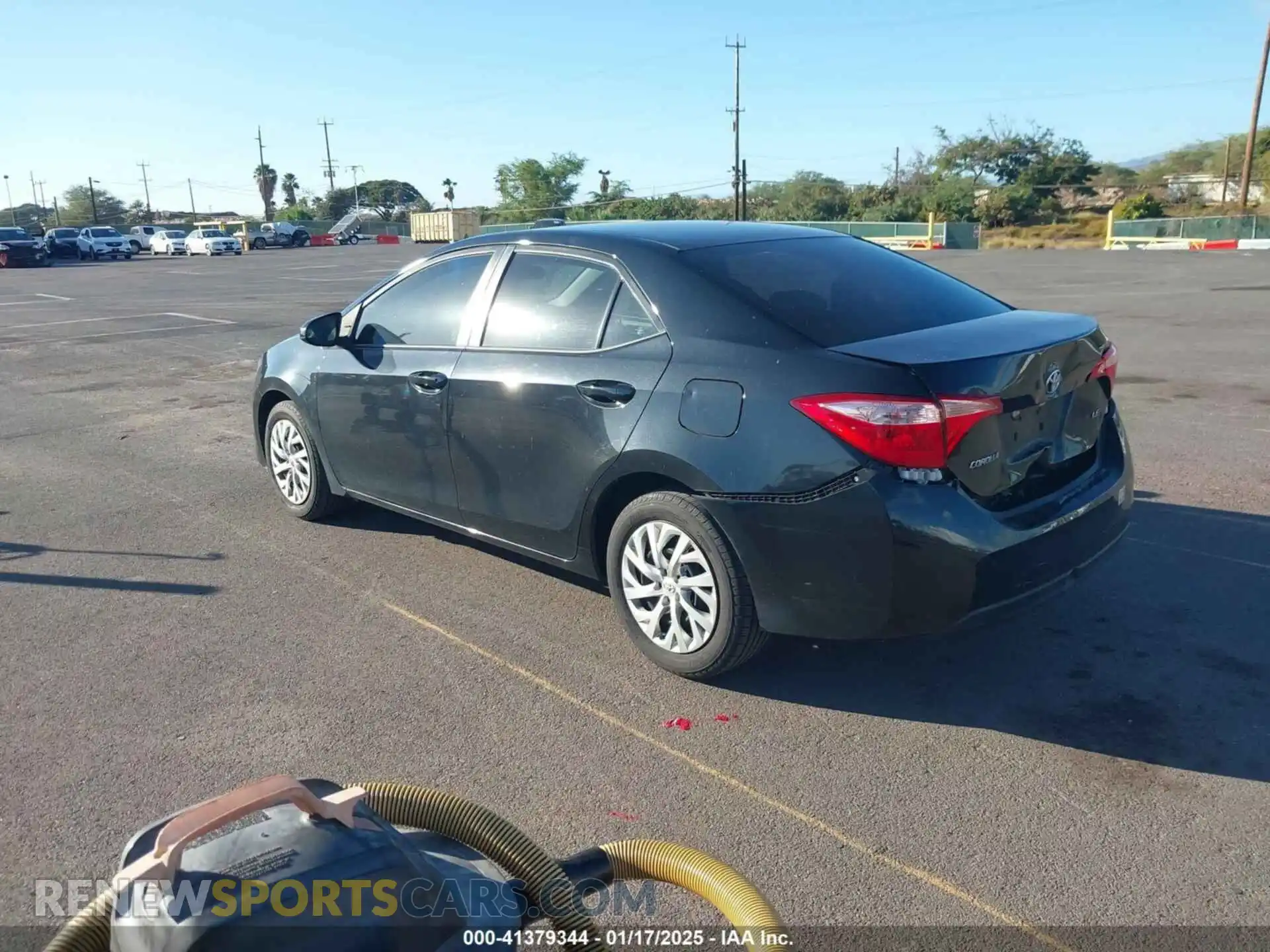 3 Photograph of a damaged car 5YFBURHE4KP926413 TOYOTA COROLLA 2019