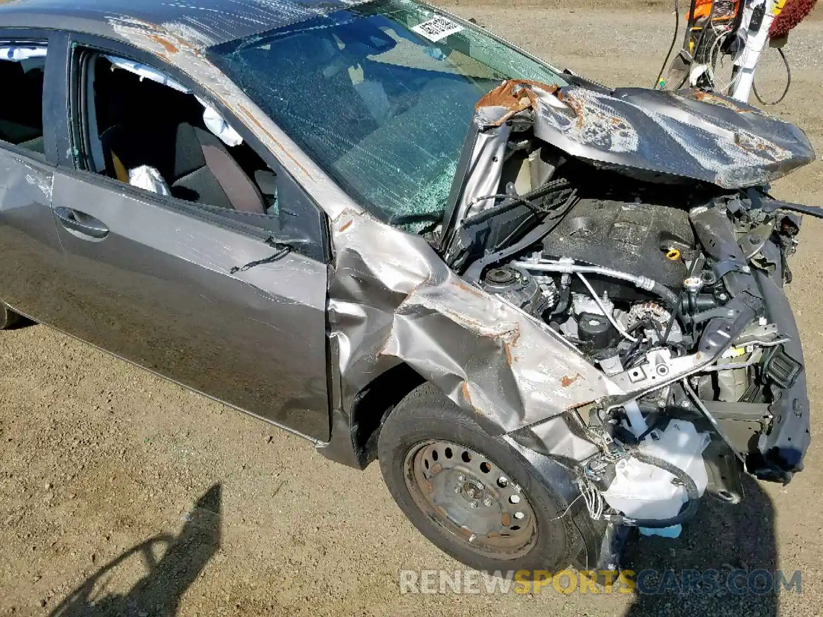 9 Photograph of a damaged car 5YFBURHE4KP932664 TOYOTA COROLLA 2019