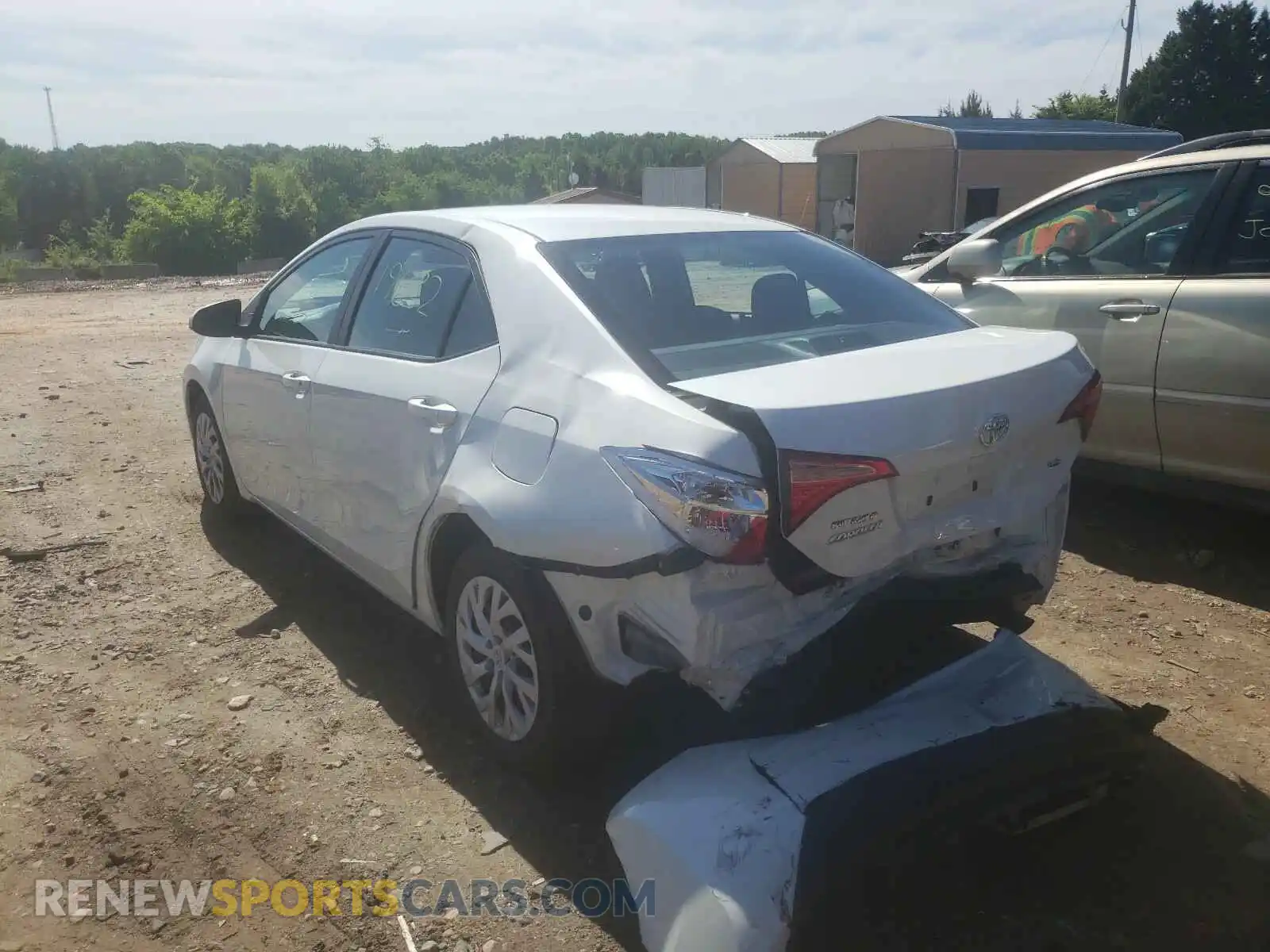 3 Photograph of a damaged car 5YFBURHE4KP939081 TOYOTA COROLLA 2019