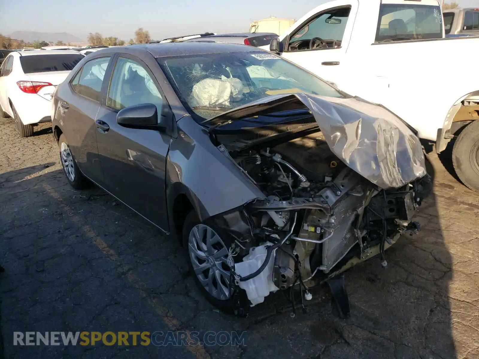 1 Photograph of a damaged car 5YFBURHE4KP944796 TOYOTA COROLLA 2019