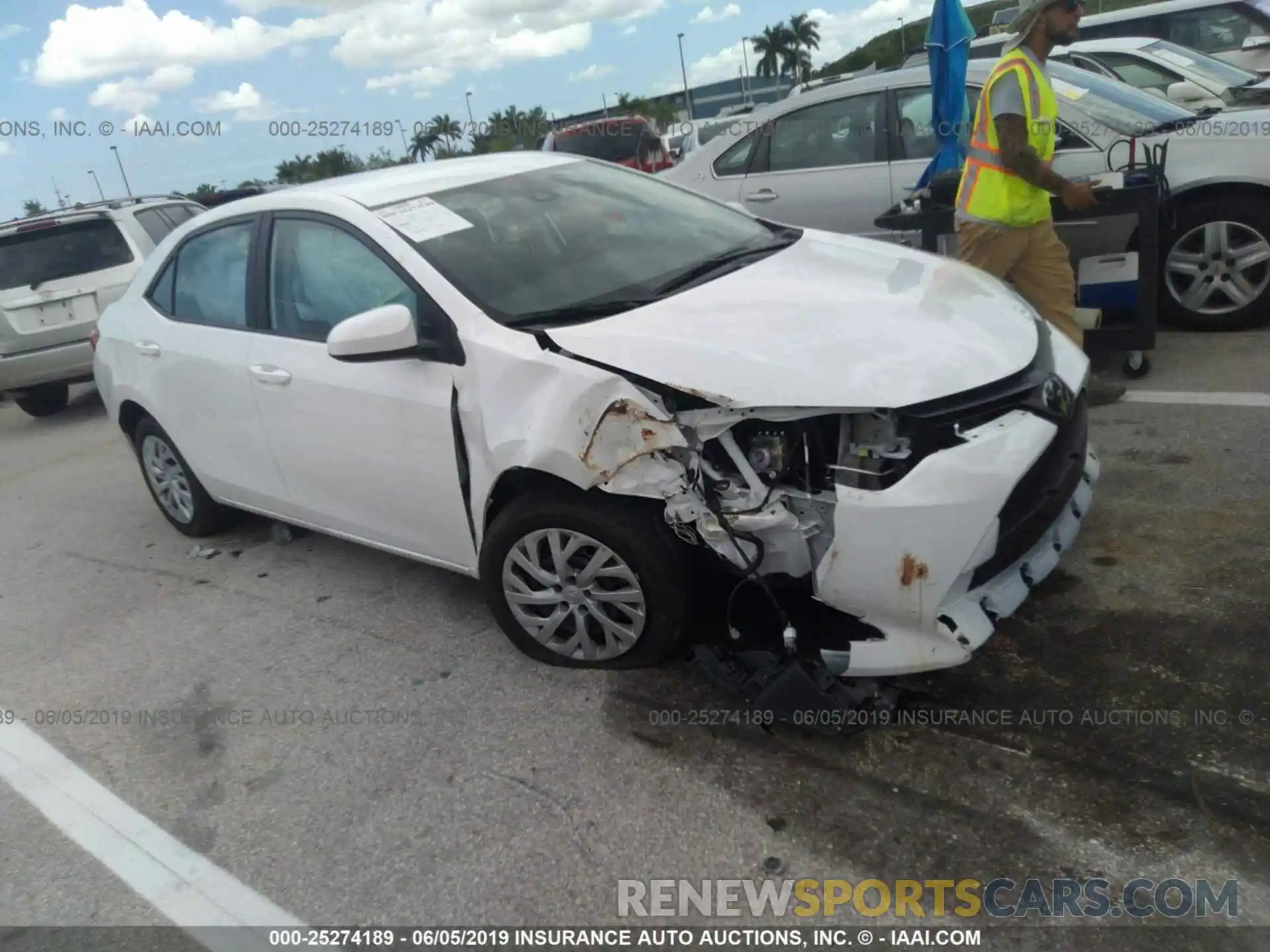 1 Photograph of a damaged car 5YFBURHE5KP879022 TOYOTA COROLLA 2019