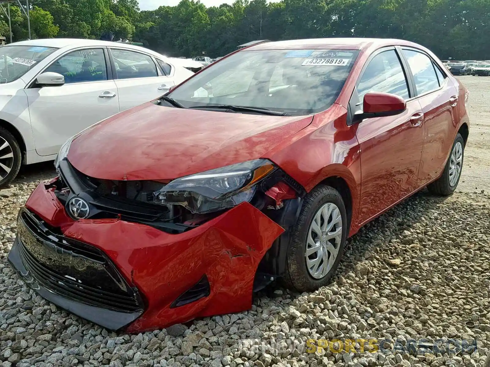 2 Photograph of a damaged car 5YFBURHE5KP935685 TOYOTA COROLLA 2019