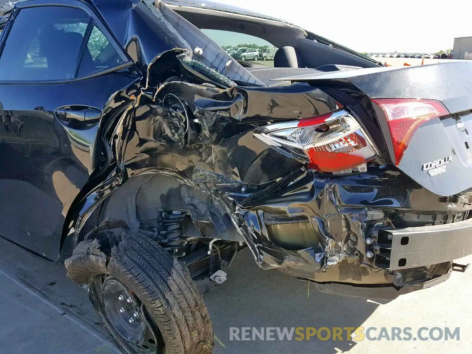 9 Фотография поврежденного автомобиля 5YFBURHE6KP881488 TOYOTA COROLLA 2019