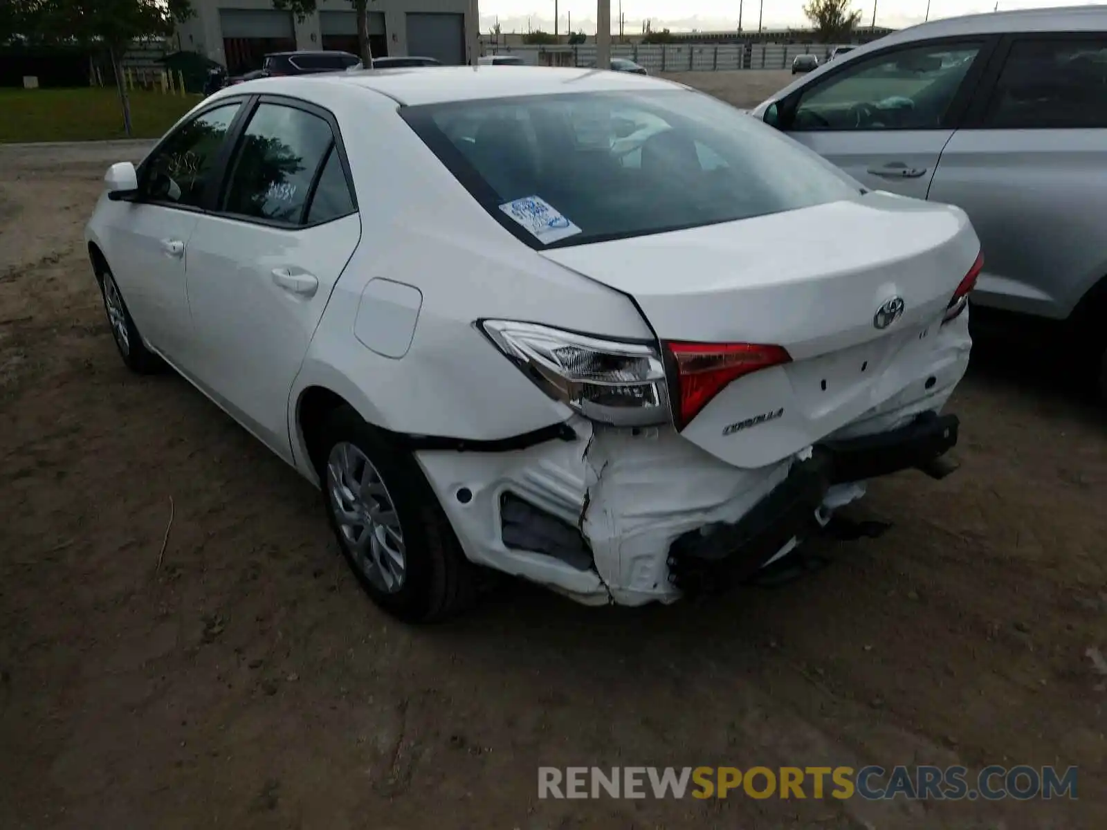 3 Photograph of a damaged car 5YFBURHE6KP885931 TOYOTA COROLLA 2019
