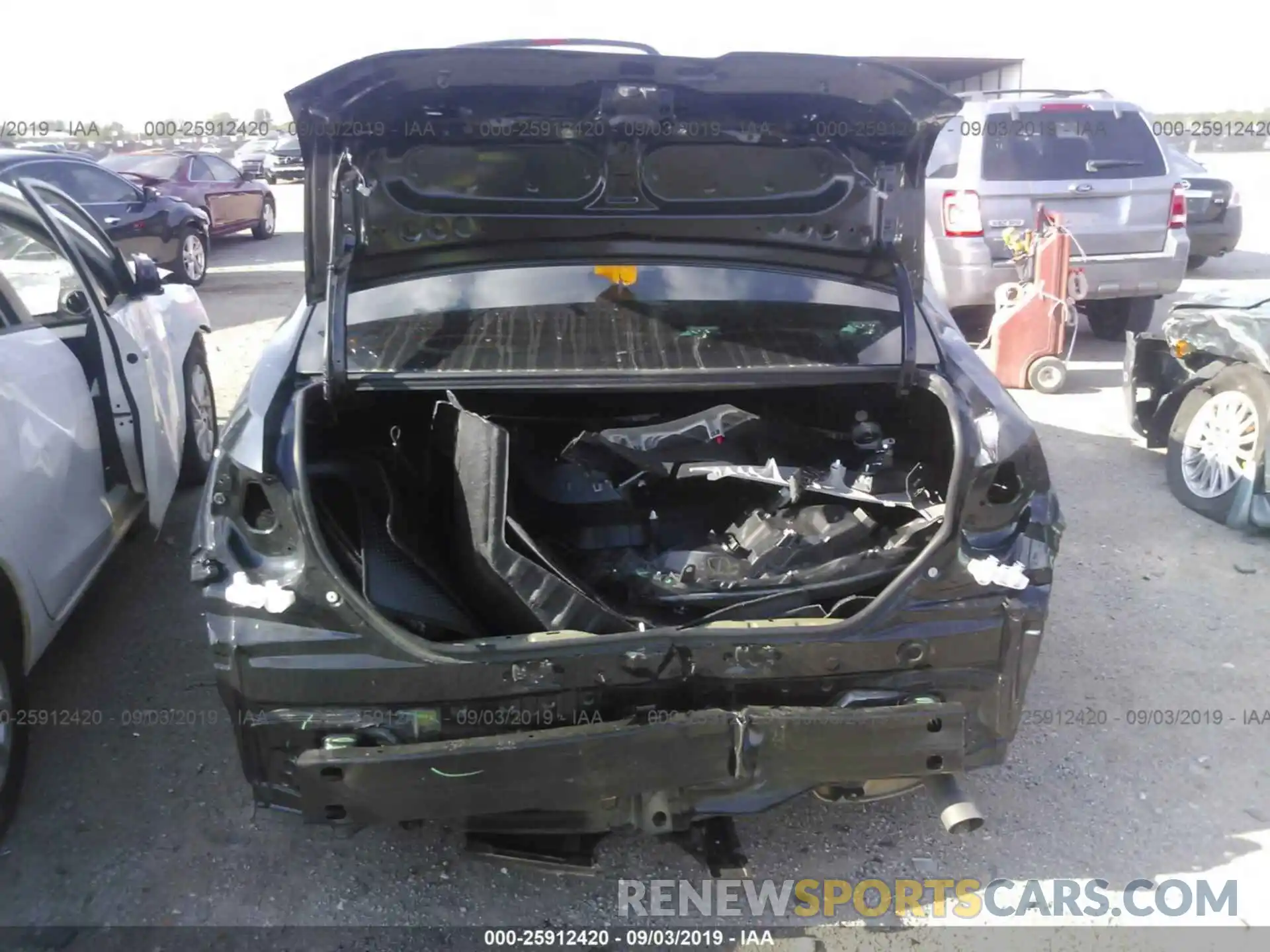6 Photograph of a damaged car 5YFBURHE6KP945531 TOYOTA COROLLA 2019