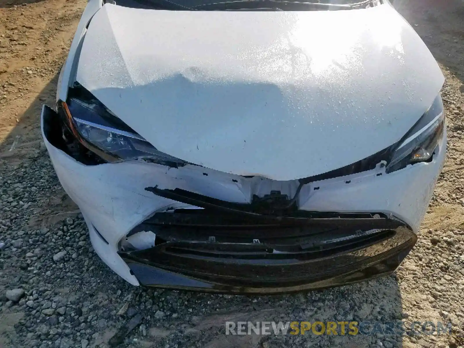 9 Photograph of a damaged car 5YFBURHE7KP898526 TOYOTA COROLLA 2019