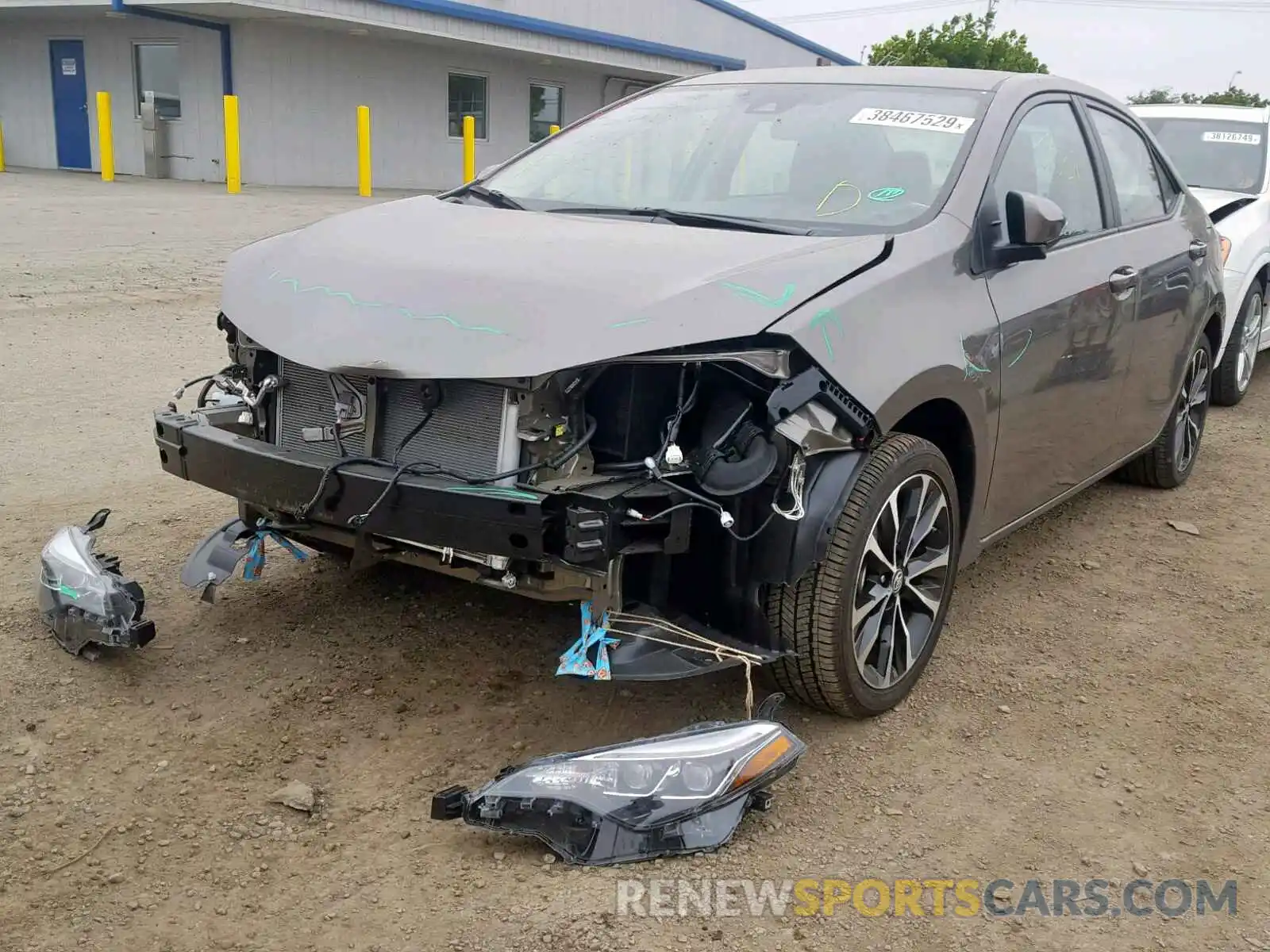 2 Photograph of a damaged car 5YFBURHE7KP915342 TOYOTA COROLLA 2019