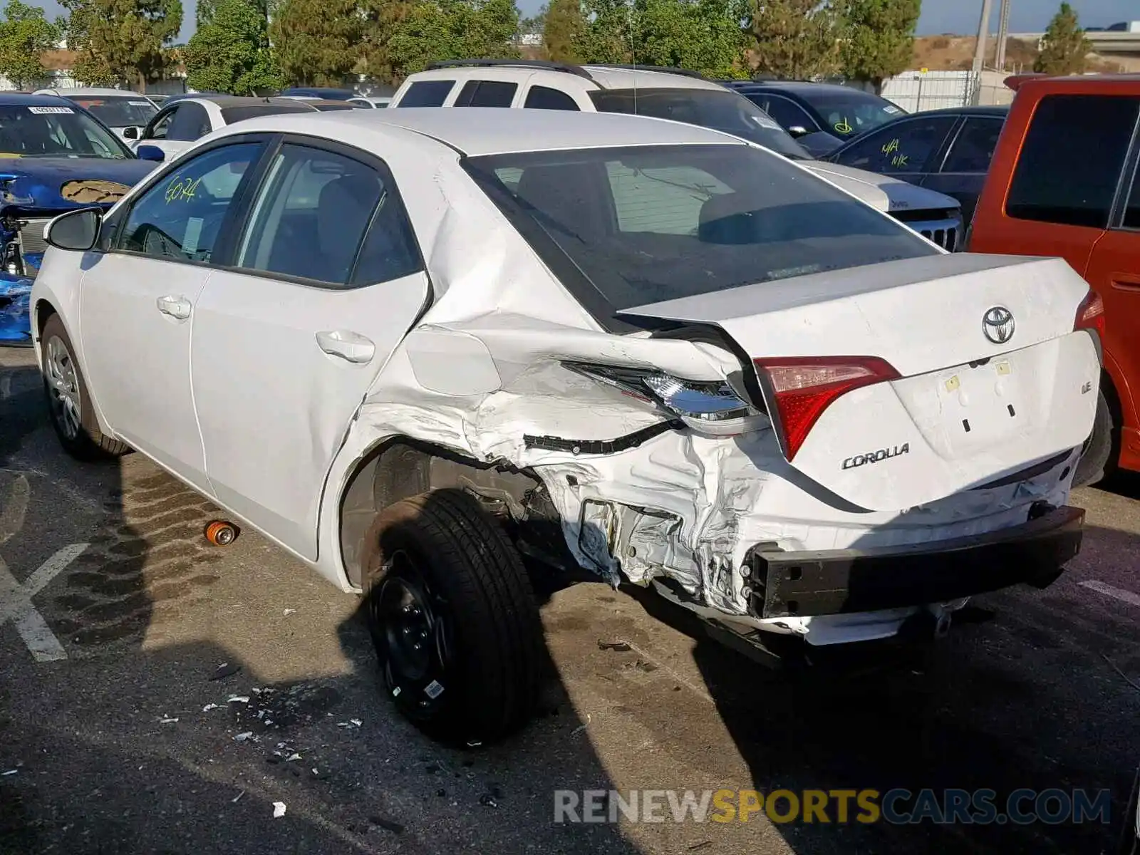 3 Photograph of a damaged car 5YFBURHE7KP924946 TOYOTA COROLLA 2019