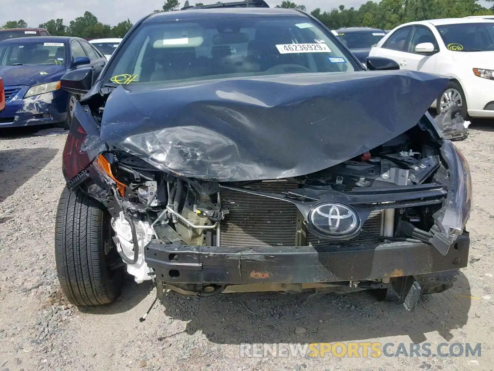 9 Photograph of a damaged car 5YFBURHE7KP940970 TOYOTA COROLLA 2019