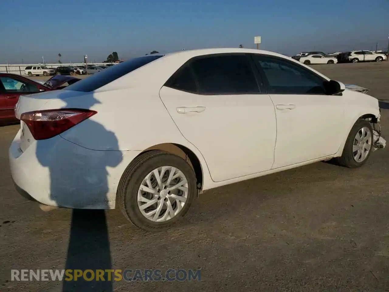 3 Photograph of a damaged car 5YFBURHE8KP934126 TOYOTA COROLLA 2019