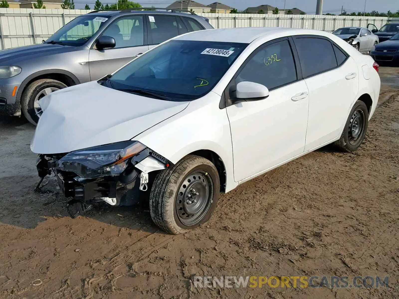 2 Photograph of a damaged car 5YFBURHE9KP929839 TOYOTA COROLLA 2019