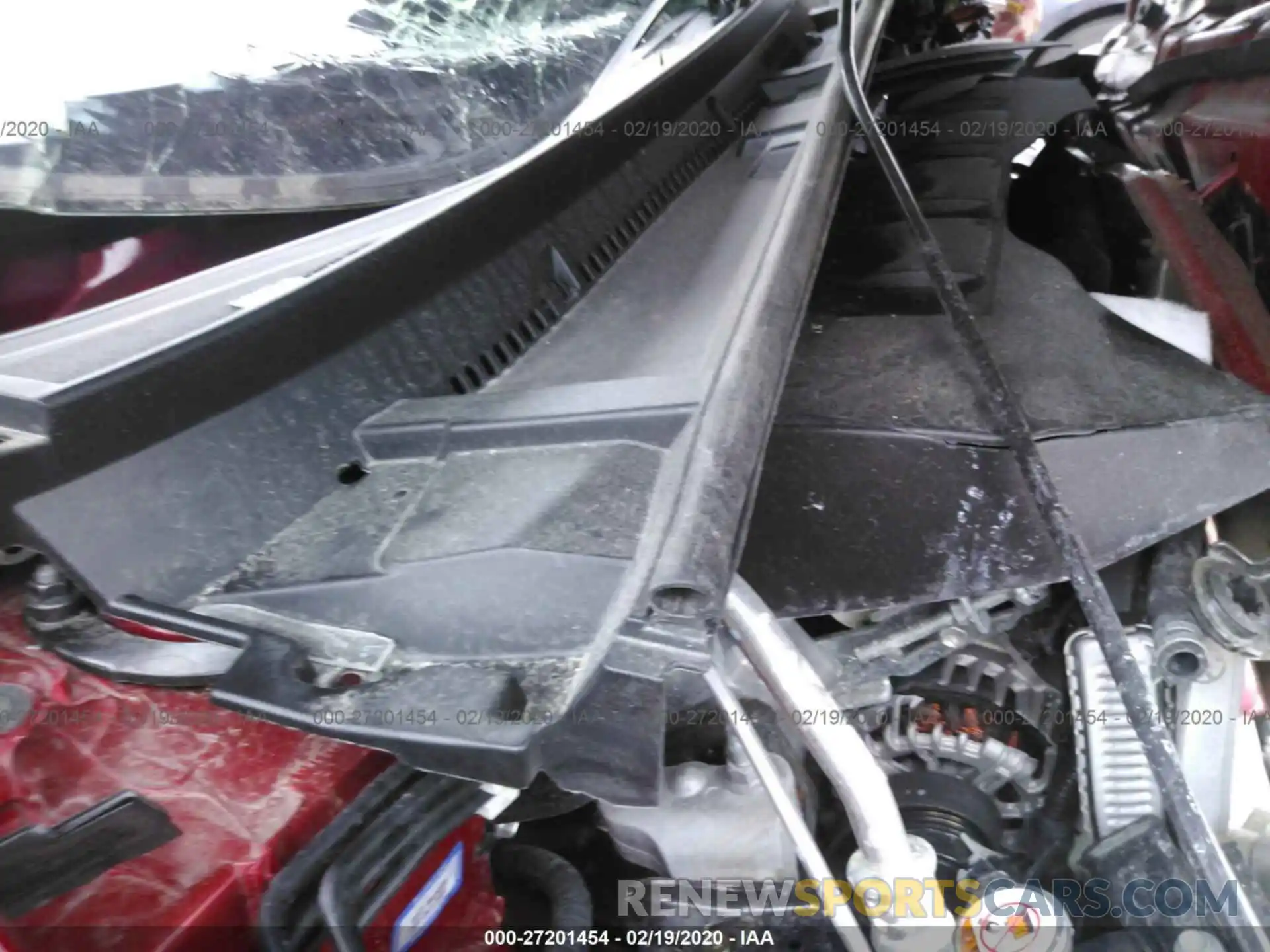 10 Photograph of a damaged car 5YFBURHE9KP949380 TOYOTA COROLLA 2019