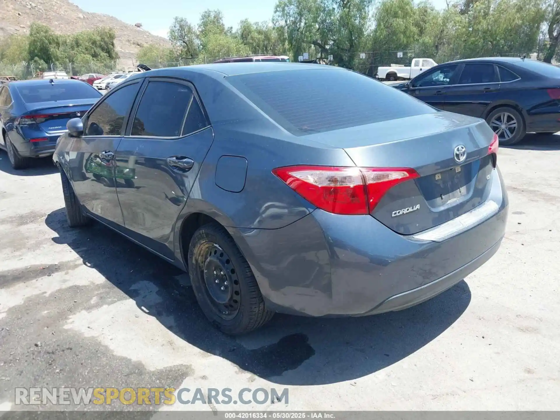 3 Photograph of a damaged car 5YFBURHEXKP926609 TOYOTA COROLLA 2019
