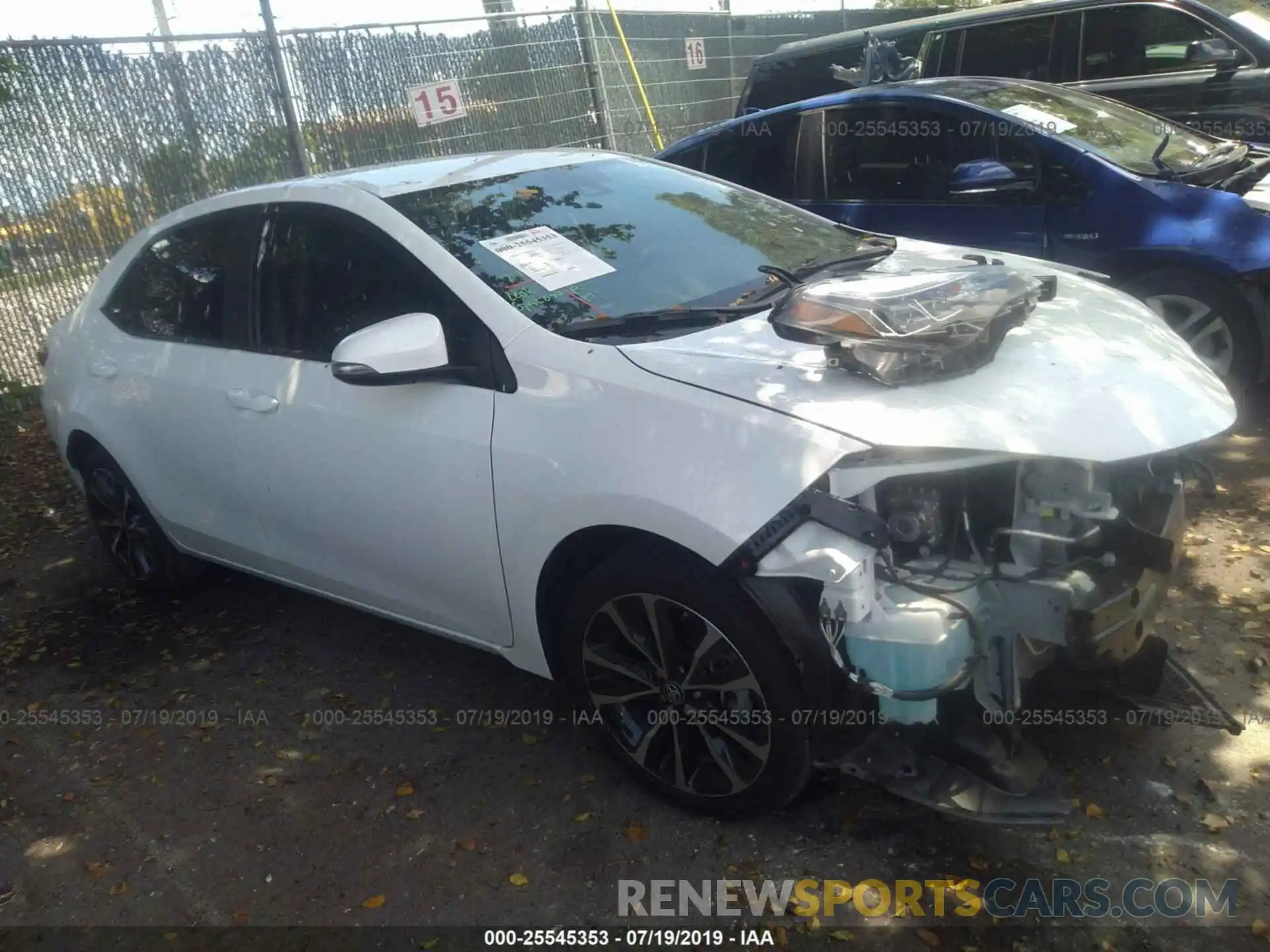1 Photograph of a damaged car 5YFBURHEXKP930319 TOYOTA COROLLA 2019