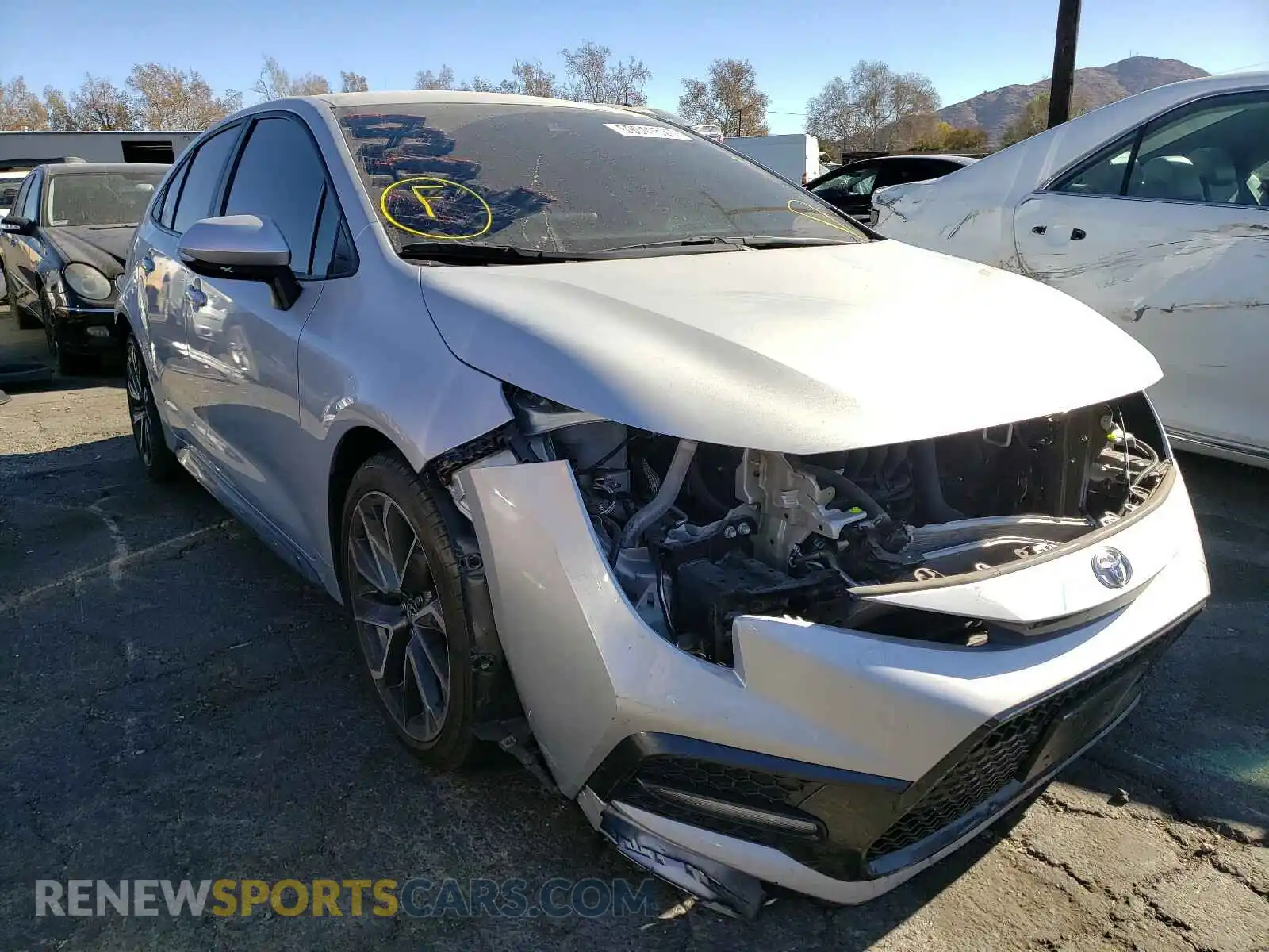 1 Photograph of a damaged car 5YFS4RCE4LP024174 TOYOTA COROLLA 2019