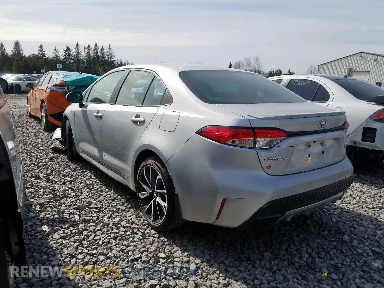 3 Photograph of a damaged car 5YFB4RBE0LP003114 TOYOTA COROLLA 2020