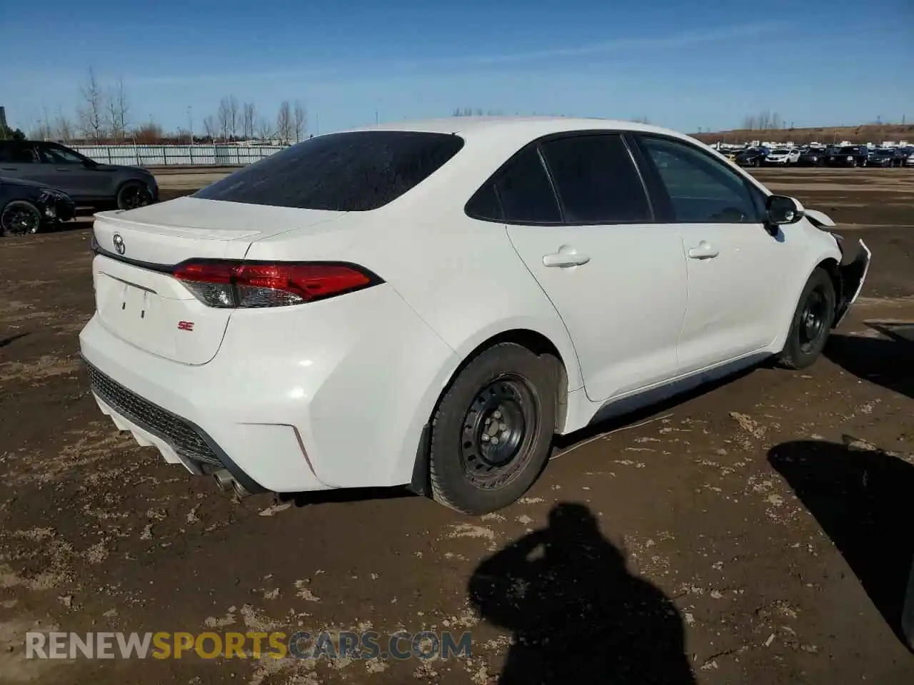 3 Photograph of a damaged car 5YFB4RBE1LP006118 TOYOTA COROLLA 2020