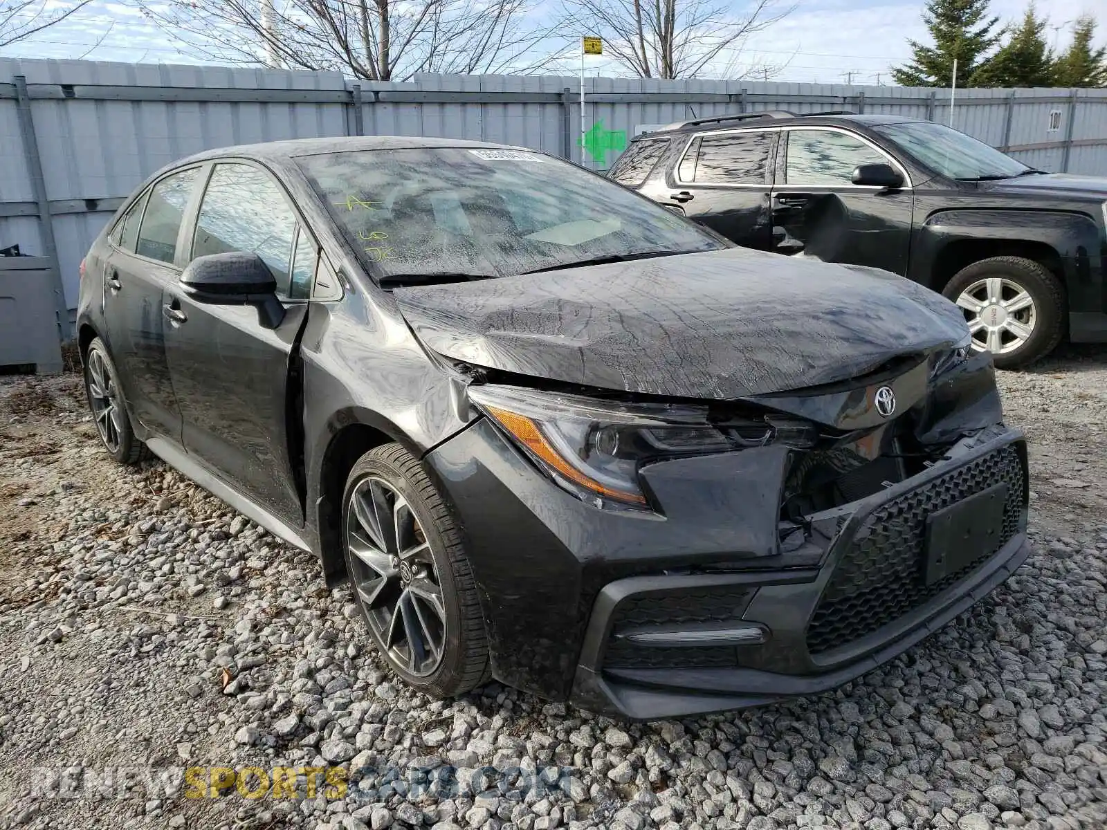 1 Photograph of a damaged car 5YFB4RBE1LP045534 TOYOTA COROLLA 2020
