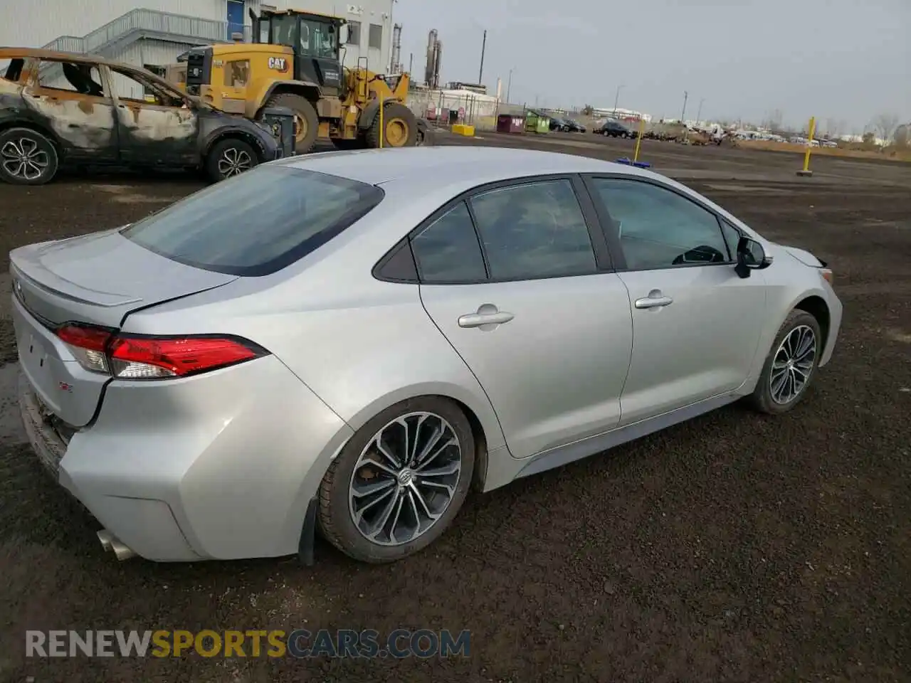 3 Photograph of a damaged car 5YFB4RBE6LP009743 TOYOTA COROLLA 2020