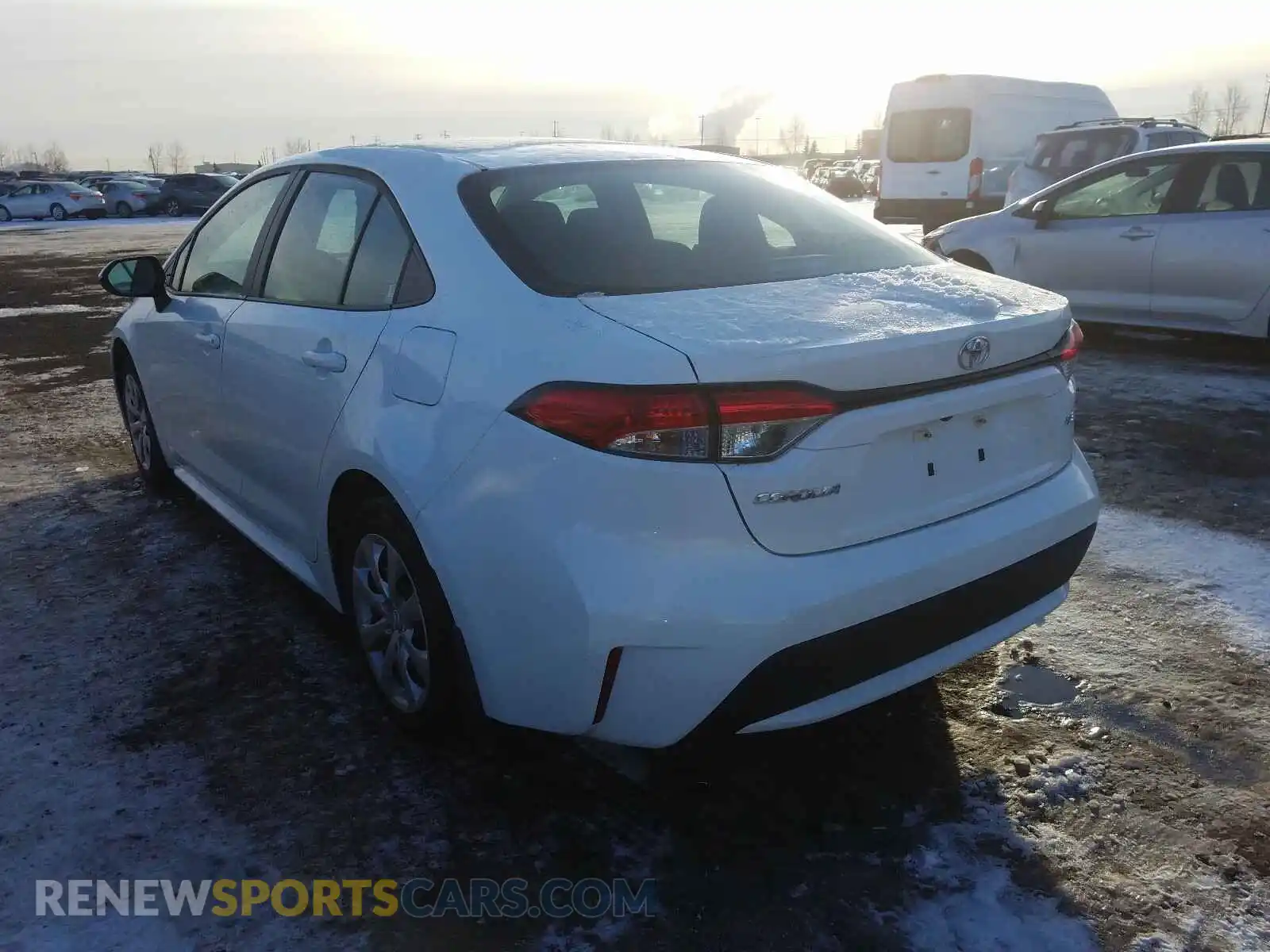 3 Photograph of a damaged car 5YFBPRBE0LP011267 TOYOTA COROLLA 2020