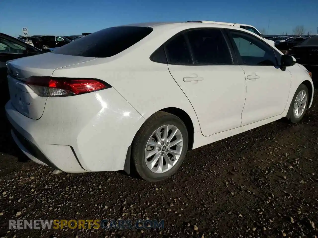 3 Photograph of a damaged car 5YFBPRBE2LP012579 TOYOTA COROLLA 2020