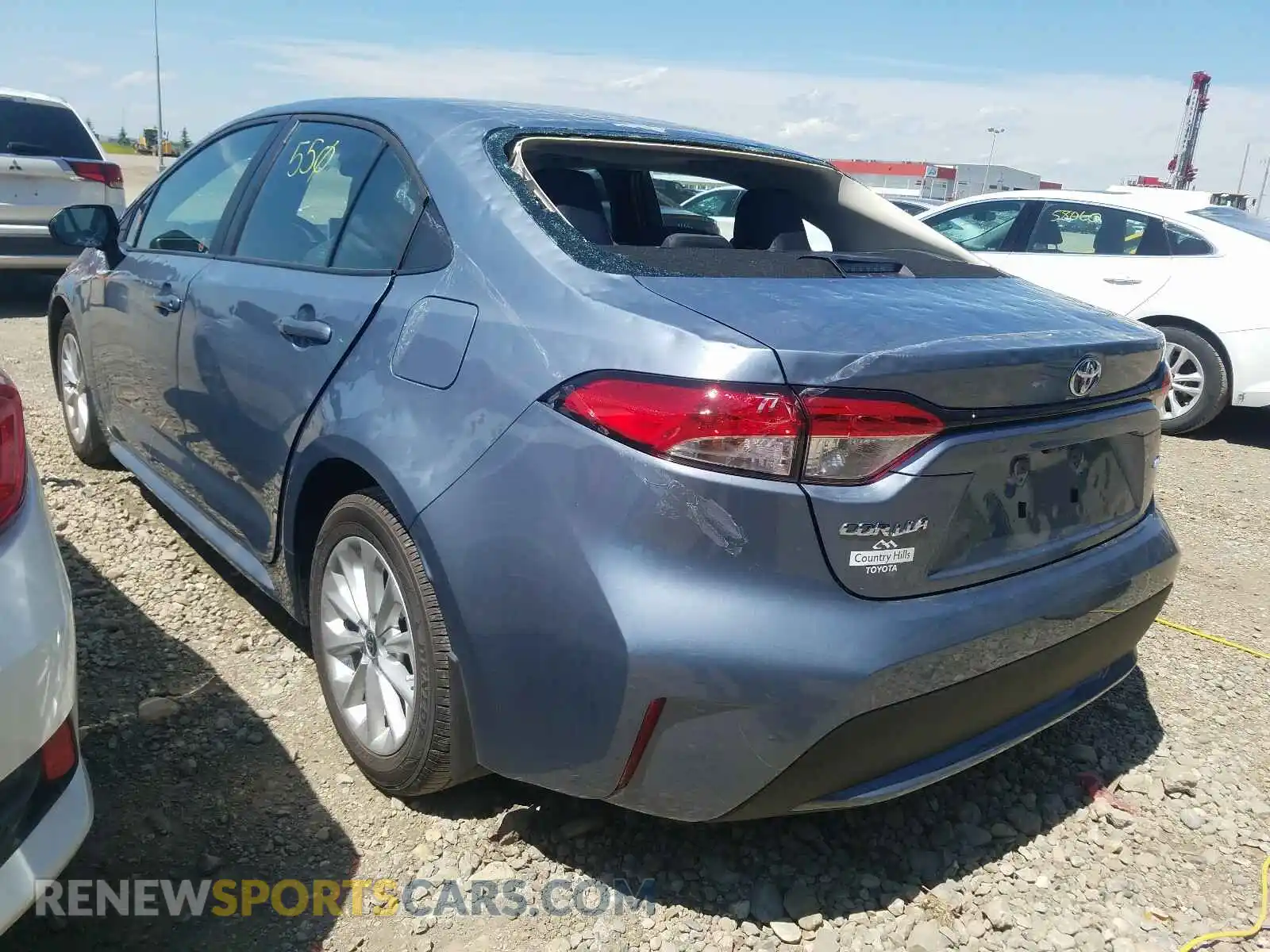 3 Photograph of a damaged car 5YFBPRBE3LP112187 TOYOTA COROLLA 2020