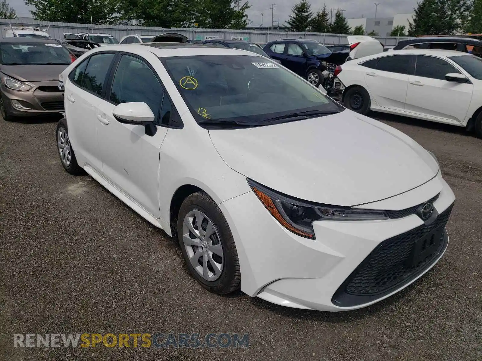 1 Photograph of a damaged car 5YFBPRBE3LP136490 TOYOTA COROLLA 2020