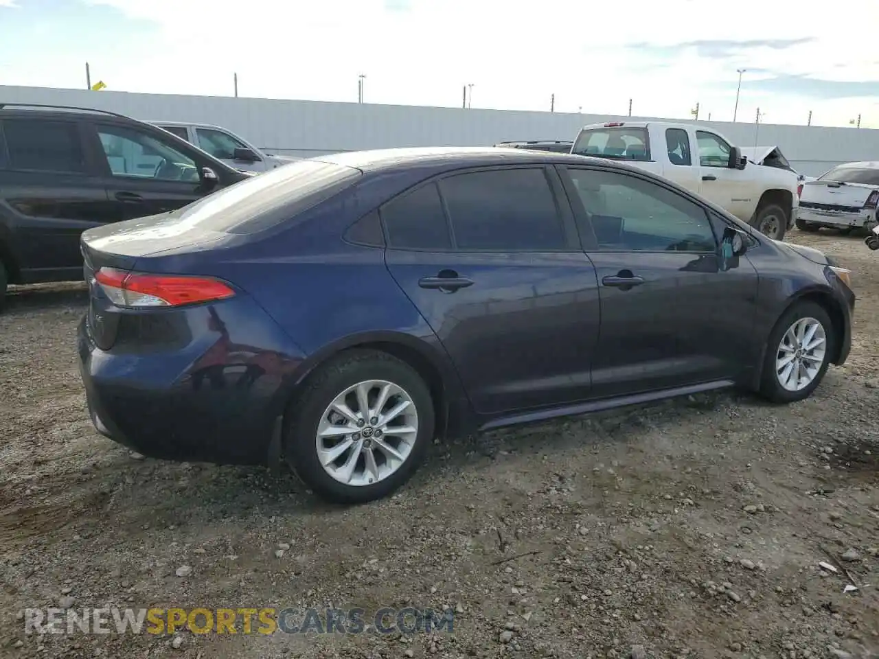 3 Photograph of a damaged car 5YFBPRBE5LP029263 TOYOTA COROLLA 2020