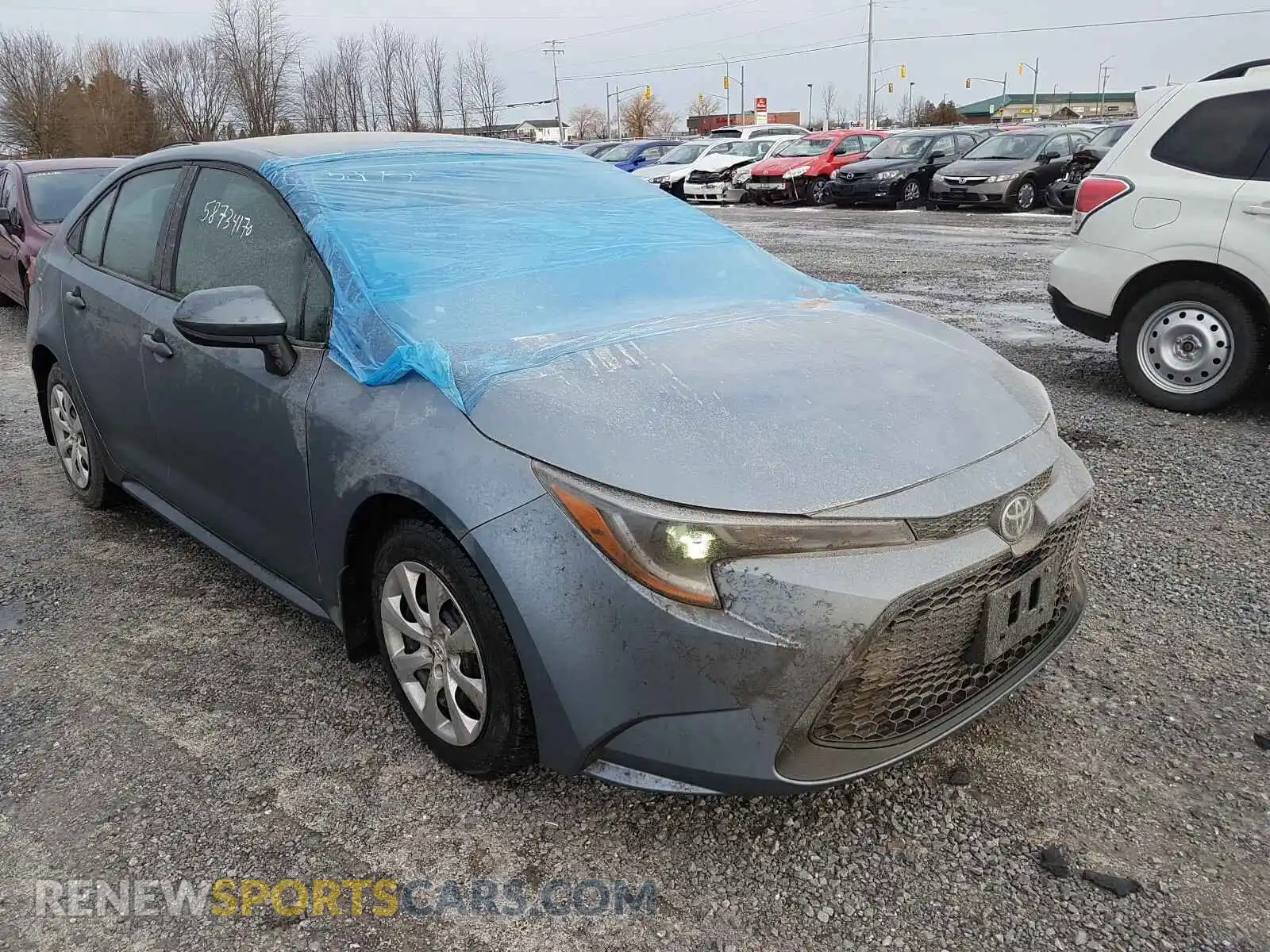 1 Photograph of a damaged car 5YFBPRBE5LP135079 TOYOTA COROLLA 2020