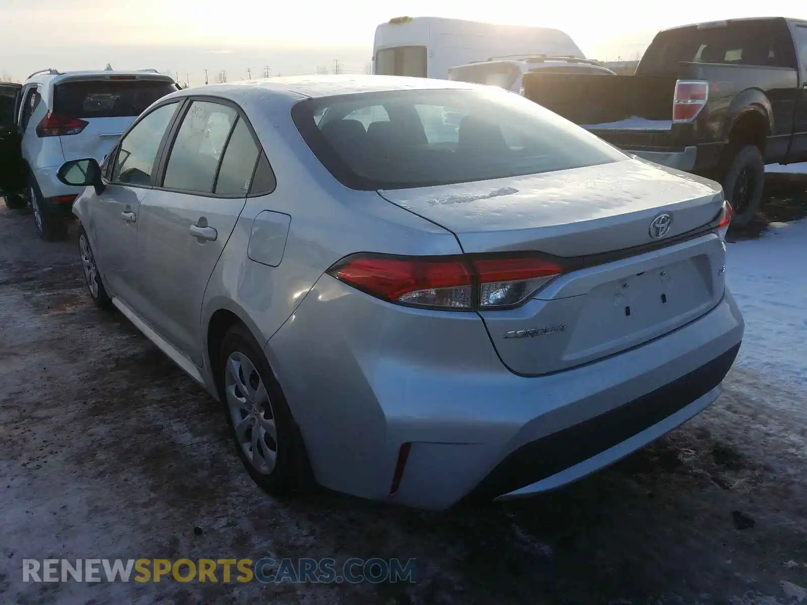 3 Photograph of a damaged car 5YFBPRBE6LP010219 TOYOTA COROLLA 2020