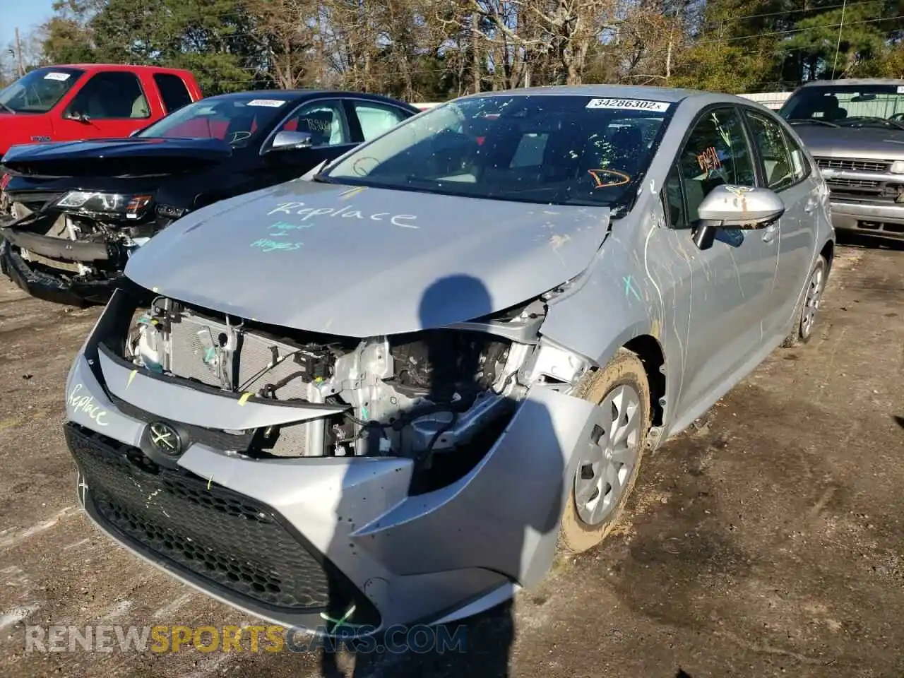 2 Photograph of a damaged car 5YFDPRAE0LP110424 TOYOTA COROLLA 2020