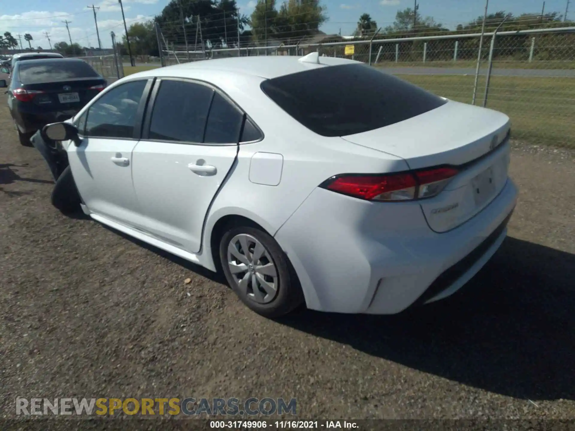 3 Photograph of a damaged car 5YFDPRAE0LP110858 TOYOTA COROLLA 2020