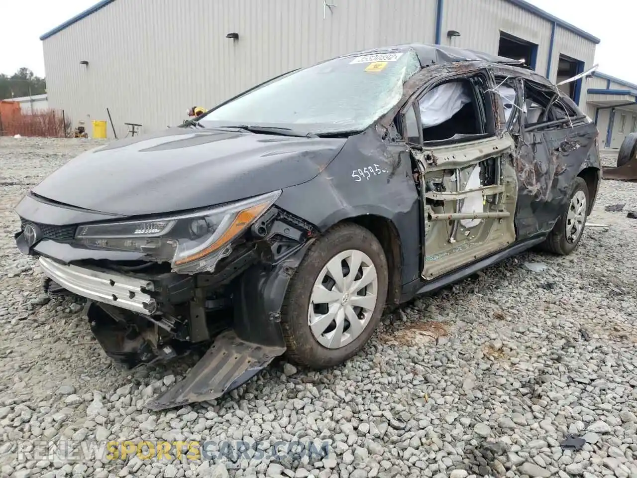2 fotografías del automóvil dañado 5YFDPRAE1LP040805 TOYOTA COROLLA 2020