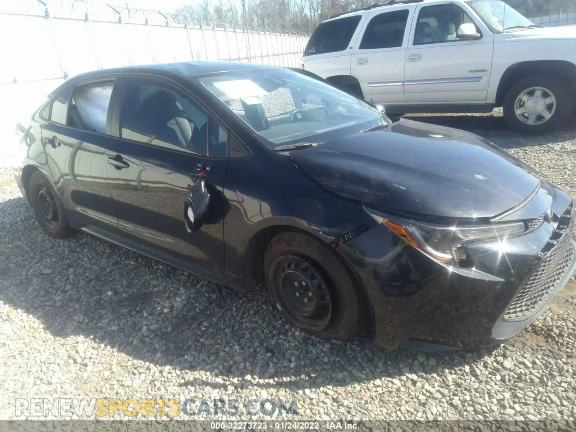 1 Photograph of a damaged car 5YFDPRAE1LP071262 TOYOTA COROLLA 2020