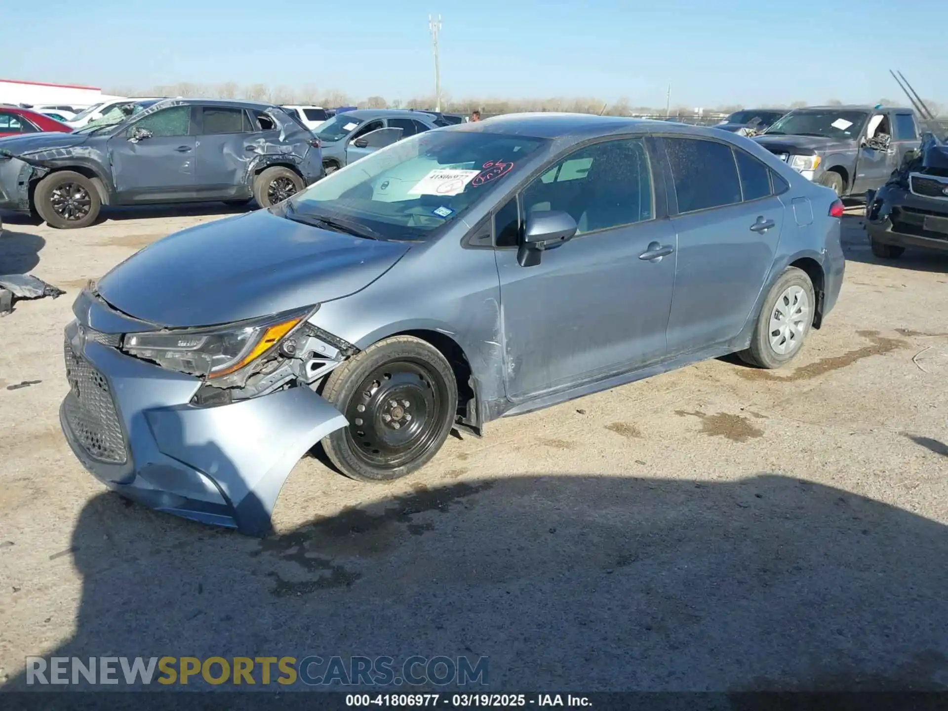 2 Photograph of a damaged car 5YFDPRAE2LP129573 TOYOTA COROLLA 2020