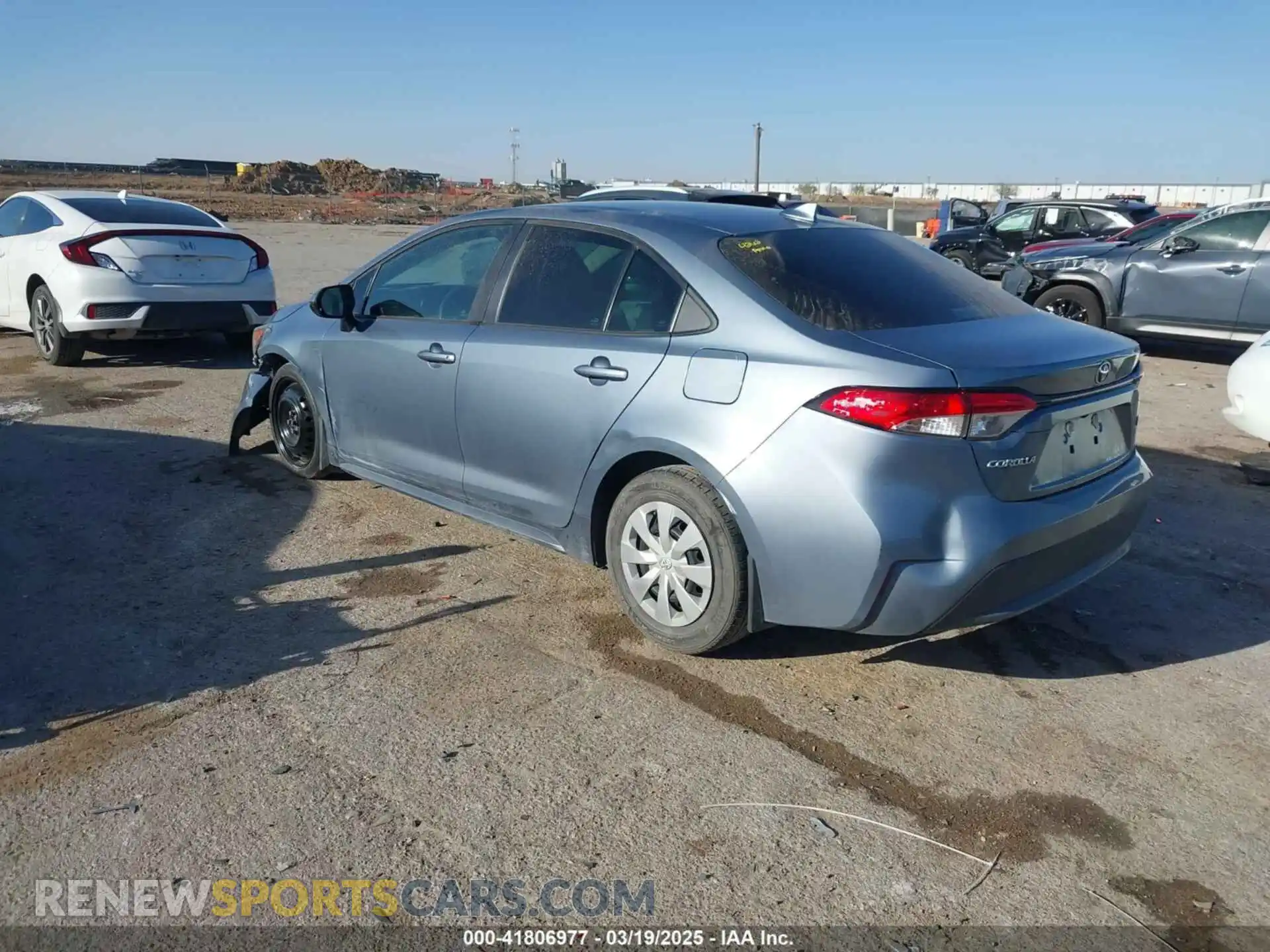 3 Photograph of a damaged car 5YFDPRAE2LP129573 TOYOTA COROLLA 2020