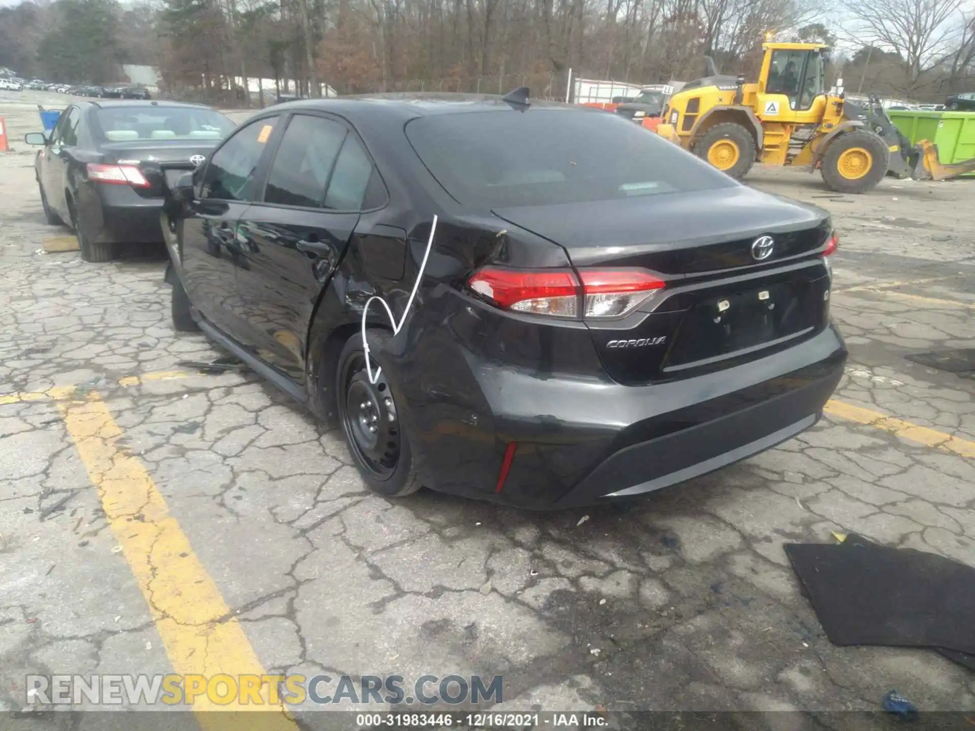 3 Photograph of a damaged car 5YFDPRAE3LP104522 TOYOTA COROLLA 2020